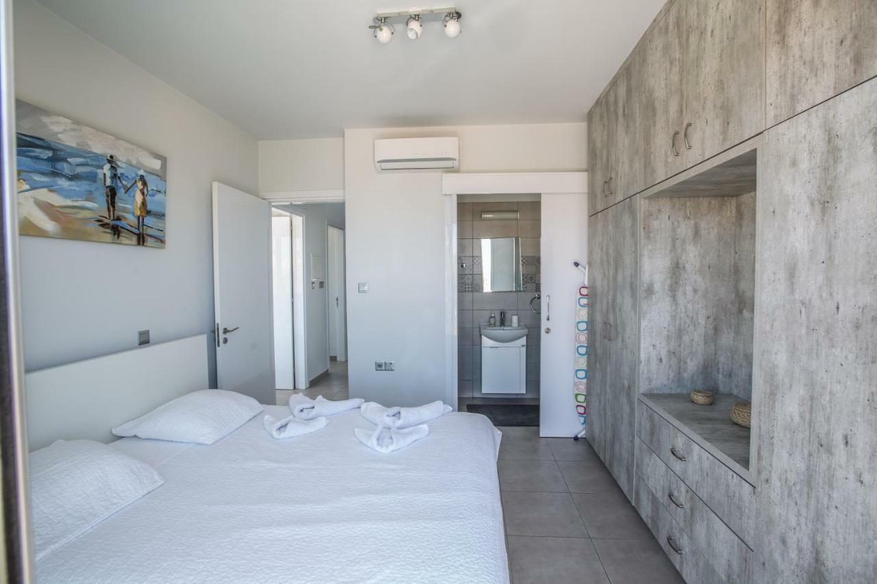 Kitsios Villas With Private Pool No2 프로타라스 외부 사진